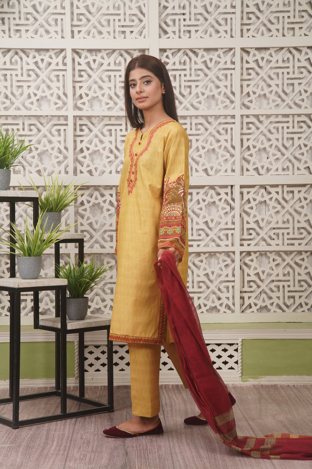 3PC - Golden - Mehak